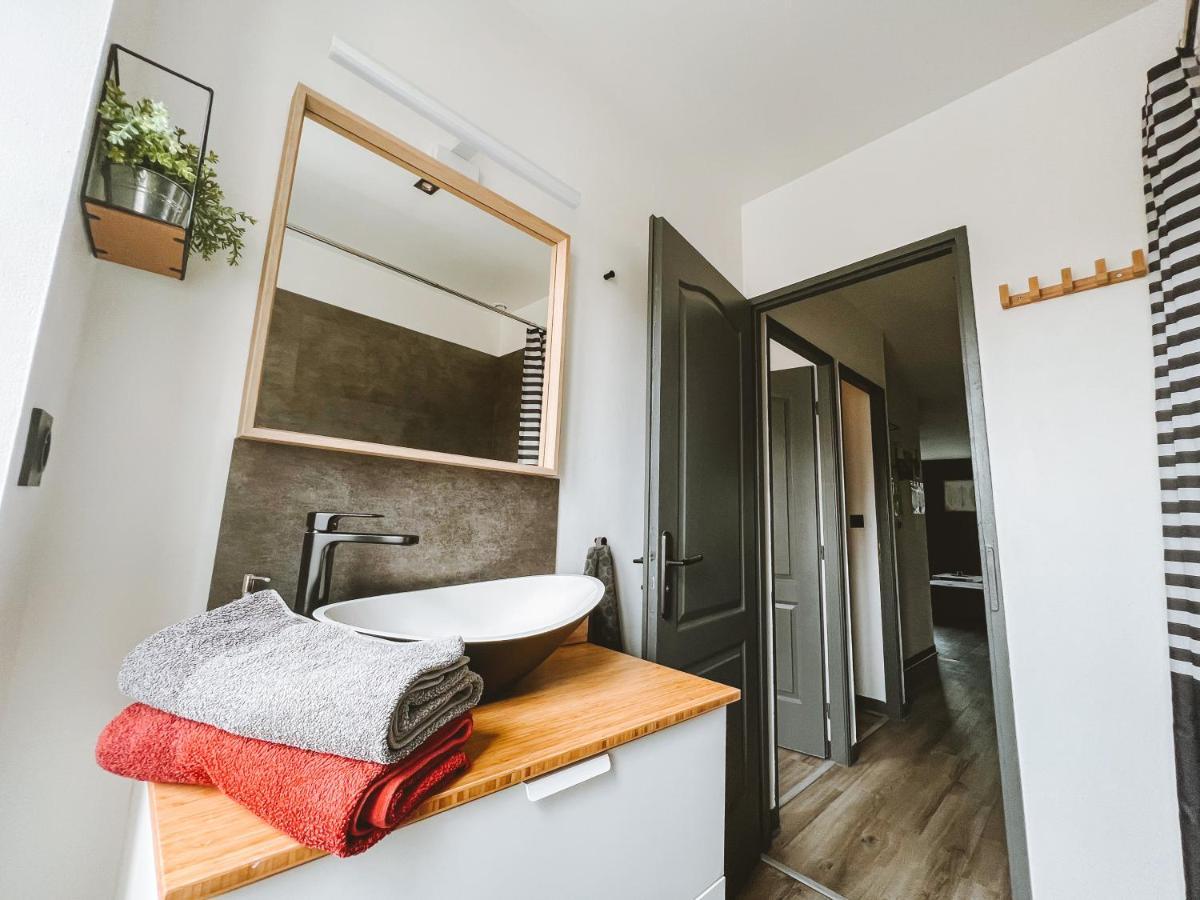 Le Dromardechois - Gite Meuble 6 Personnes Tournon Sur Rhone - Ecolodgite Exteriér fotografie